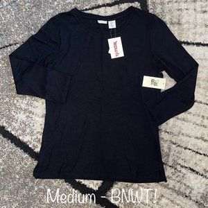 Women's Size Medium Max Studio Top - BNWT!